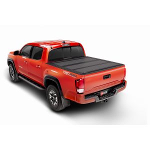 BAK INDUSTRIES #448409 BAKFlip MX4 07- Toyota T undra 5' 6in Bed Tonneau